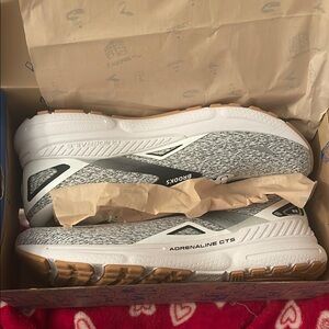 Brooks Adrenaline GTS Gray Running Shoes